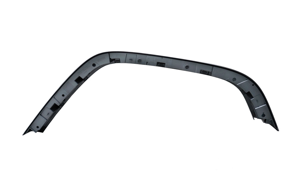 Mercedes G63 Front Left Wheel Arch Widening Mudguard Matte Silver – A4638805503