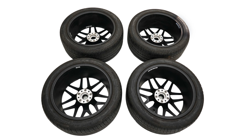 22" AMG Mercedes AMG G63 G550 AMG Wheels Rims with Tyres Black OEM A4634012000
