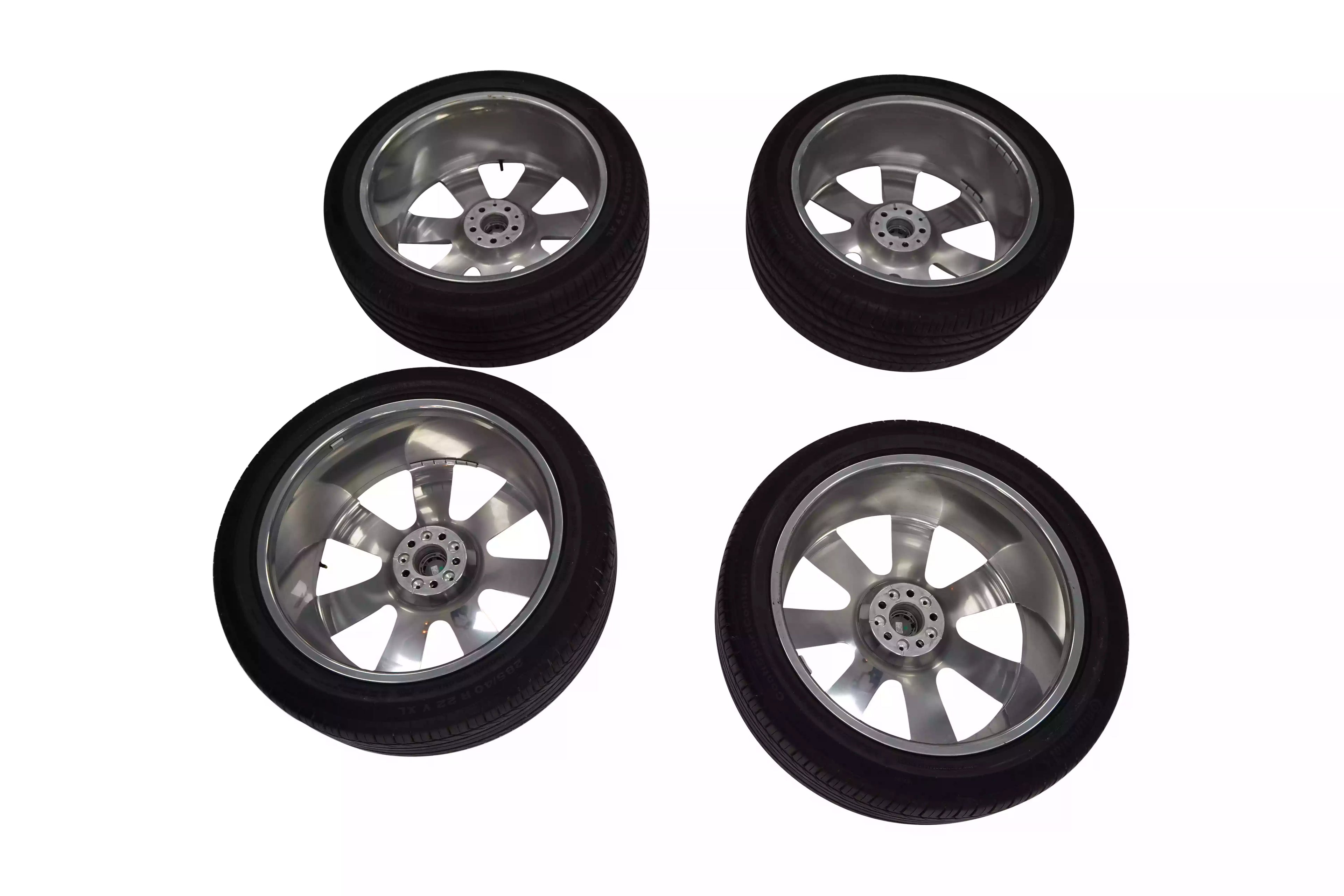 ROLLS ROYCE CULLINAN 21" Wheels Rims with Tyres Set Silver OEM 6882835 6882836